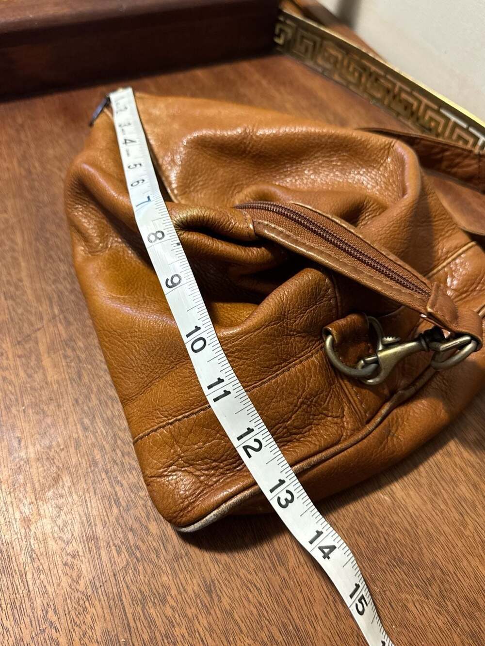 The Walking Co. Brown Pebbled Leather Teardrop Sling Bag Backpack Made in Colomb - Picture 9 of 10